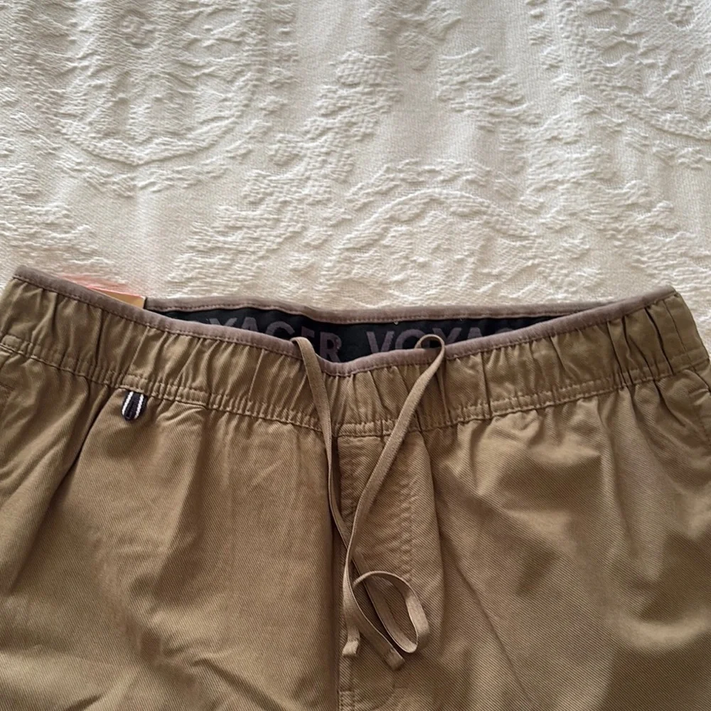 BNWT Casual Olive Green Shorts by Voyager